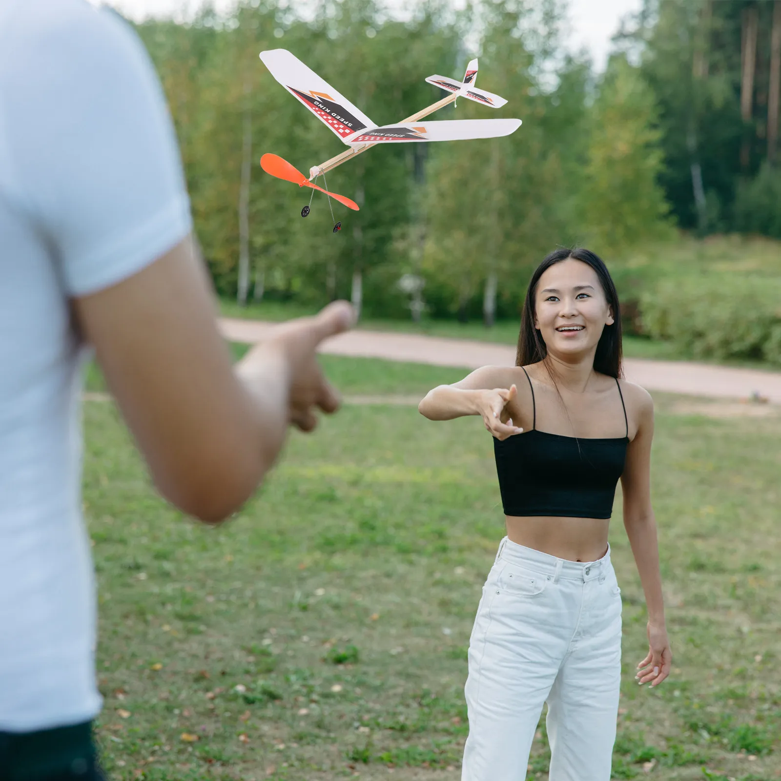 

DIY Foam Airplane Kit Rubber Band Powered Easy Assembly Single Wing Glider for Educational Outdoor Play Airplane Model Glider