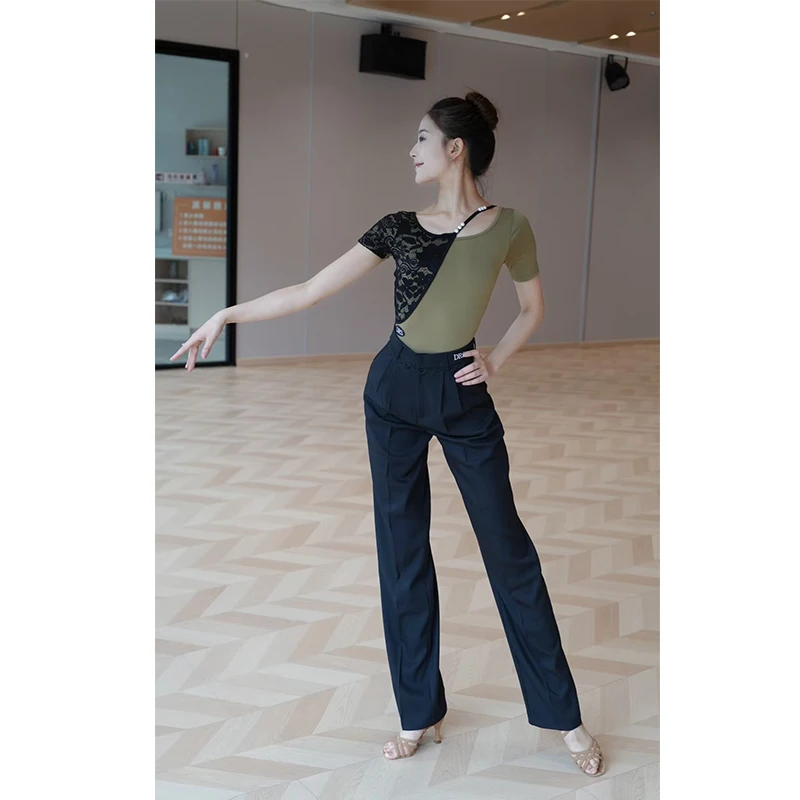 Women Latin Ballroom Dance Clothes Pearl Lace Tops Short Sleeves Gray Black Latin Trousers Salsa Dance Practice Wear DNV24401