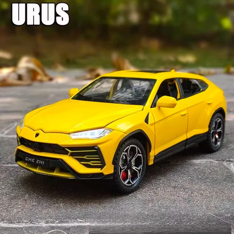 

1:24 URUS SUV модель автомобиля моделирование спортивный автомобиль орнамент большой внедорожник мужской подарок игрушечный автомобиль