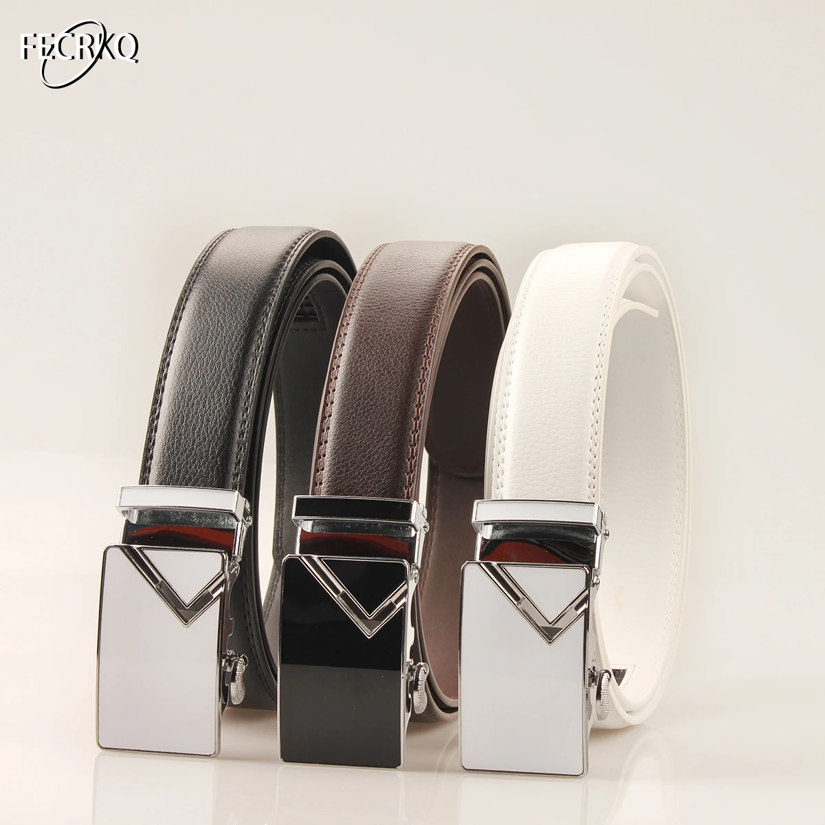 

Luxury Brand New Fashionable White Men Belts Automatic Alloy Buckle Male Belt Genuine Cowskin Leather Golf belt Plus Size 130cm