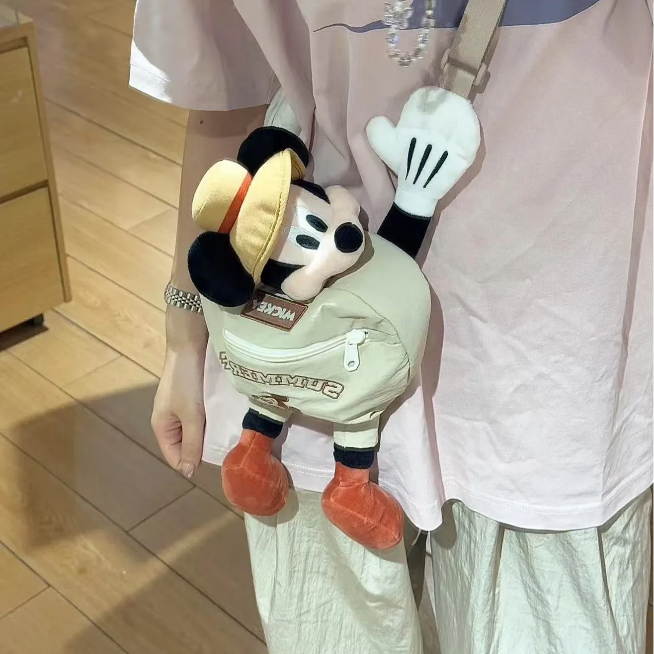 กระเป๋าเป้ตุ๊กตามิกกี้เมาส์น่ารัก แฟชั่นการ์ตูน สไตล์สร้างสรรค์ สำหรับเดินทางท่องเที่ยวกลางแจ้ง ของขวัญวันเกิดวันหยุดสำหรับเด็กผู้หญิง