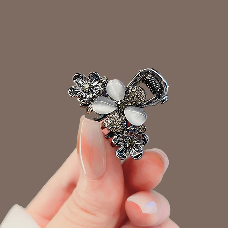 New Fashion Women\'s Hair Clips Small Grab Clip Metal Ponytail Clips Elegant Shining Flower Side Barrettes Jewelry Decoration