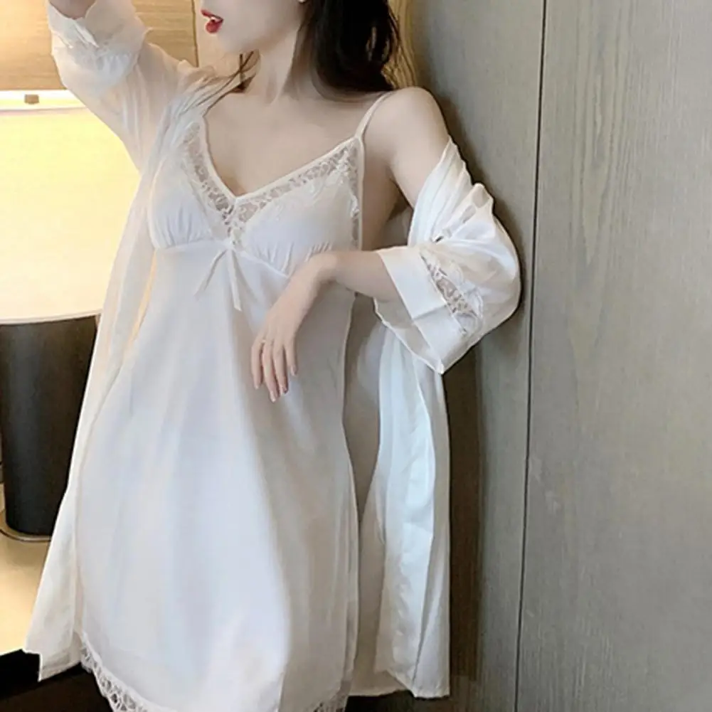 

Women Satin Pajama Set Nightgown with Chest Pads V Neck Lace-up Strap A-line Spaghetti Strap Lace Patchwork Nightdress Set