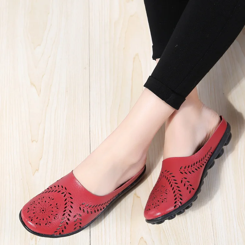 2024 New Lazy Shoes Casual Soft Sole Flat Beef Tendon Flat Shoes Hollow Breathable Bean Shoes Shallow Mouth Spring and Autumn