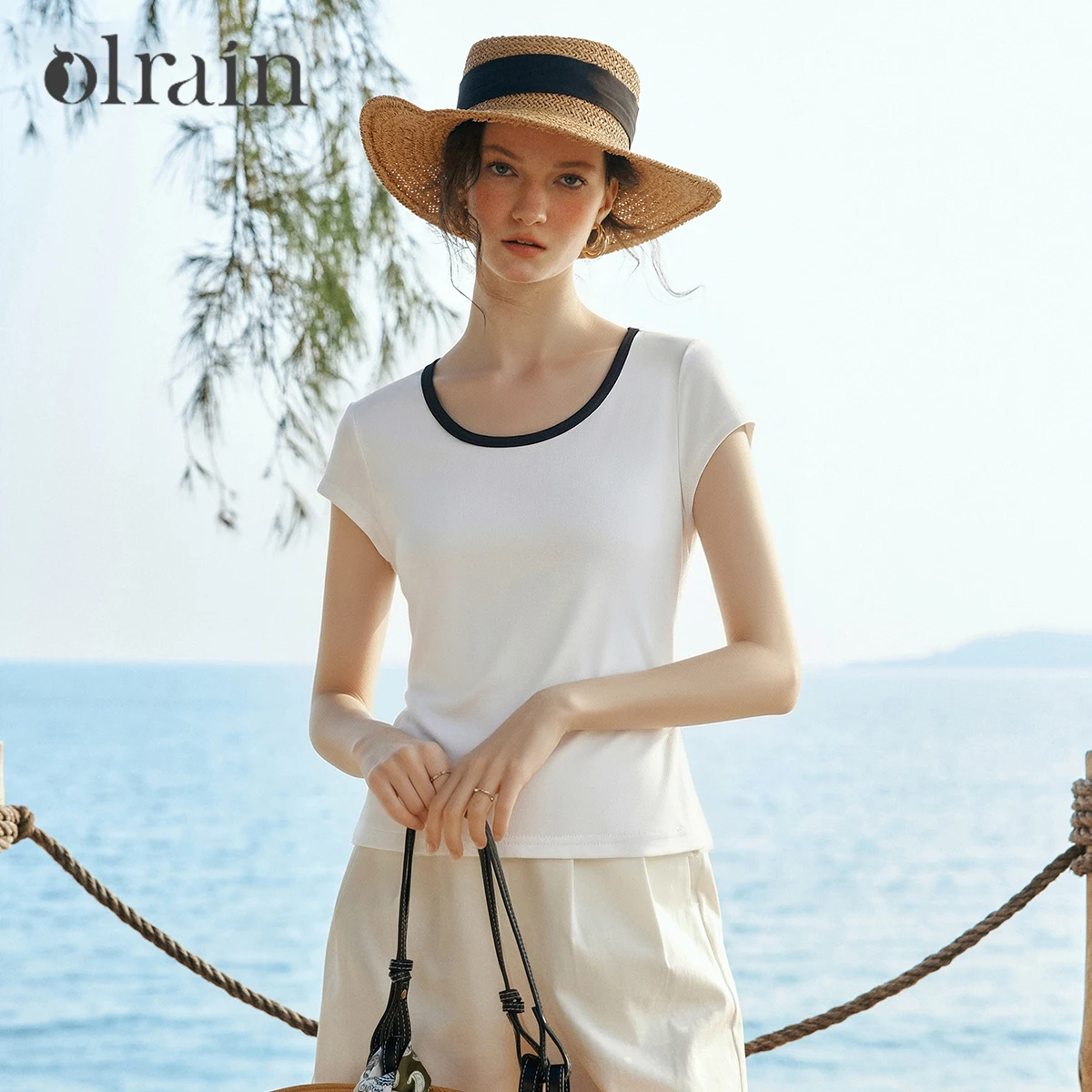 OLrain Vintage Contrast Trim Crew Neck Short Sleeve Tee 2026 Summer Casual Versatile Side Ruched Slim Fit Top Women O58XT005160