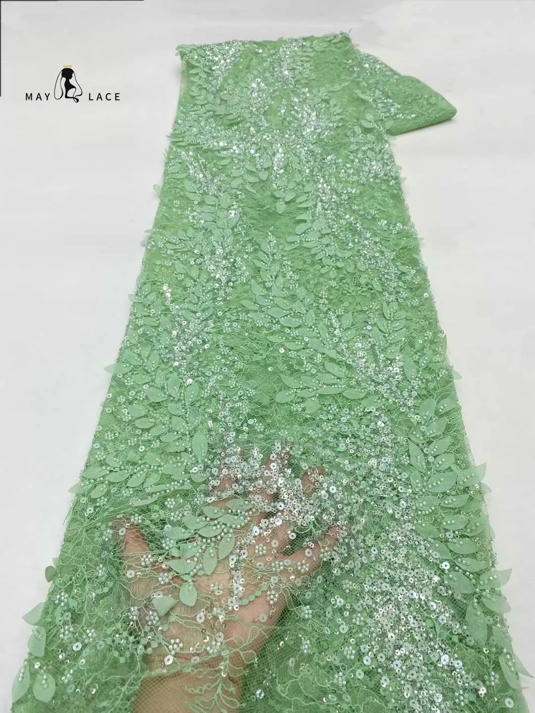 

2025 Luxury African Lace Fabric 5 Yards Sequins Lace Groom Tulle Lace Fabric Embroidered Nigerian 3D Fabric for Wedding Dress