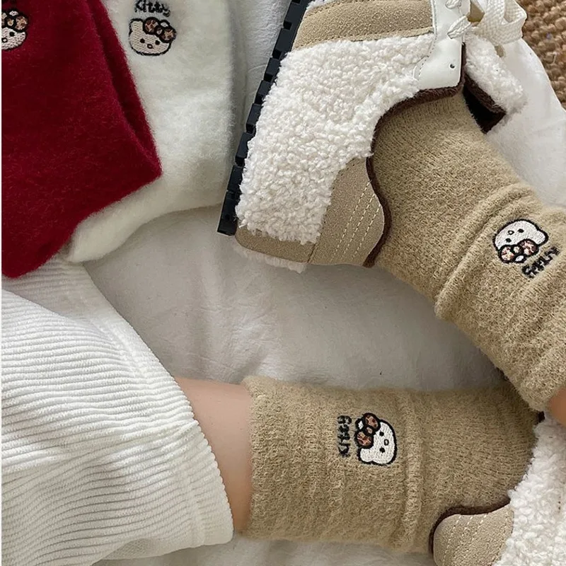 Sanrio Cute Cartoon Female Winter Sweet Middle Tube Socks New Thick Warm Fashion Sweet Long Socks Casual Home Socks 4 Piece Set