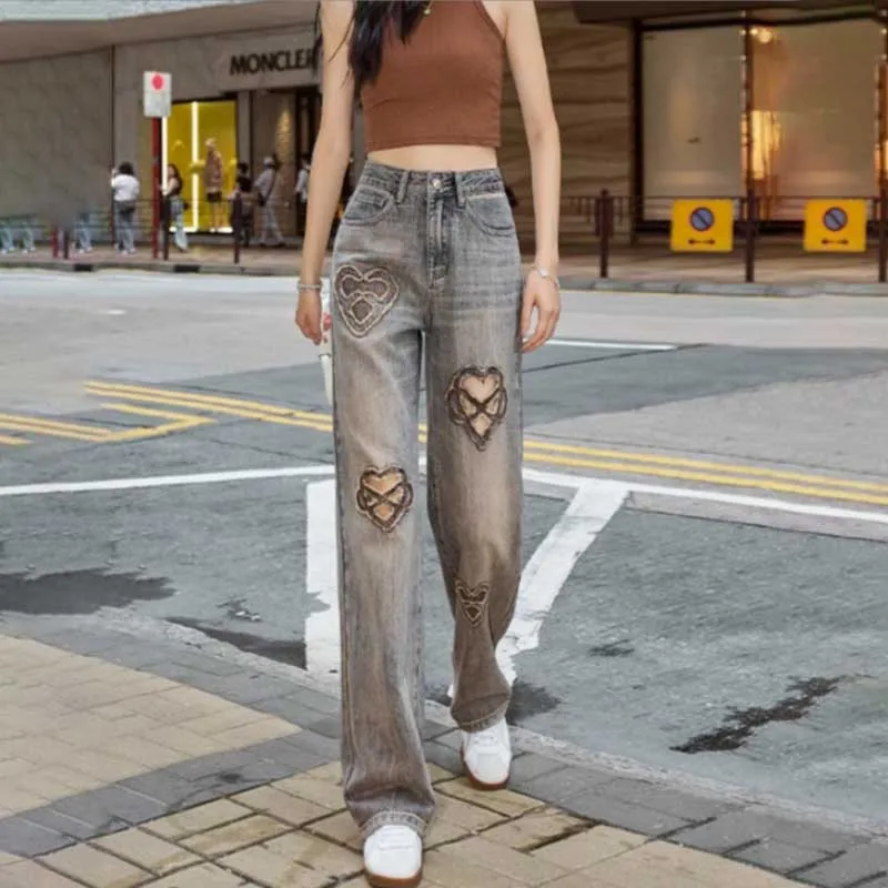 

Широкие джинсы с сердечками в стиле ретро, женские прямые джинсы с бриллиантами, летние новые джинсы маленького размера, синие джинсы с дырками Love