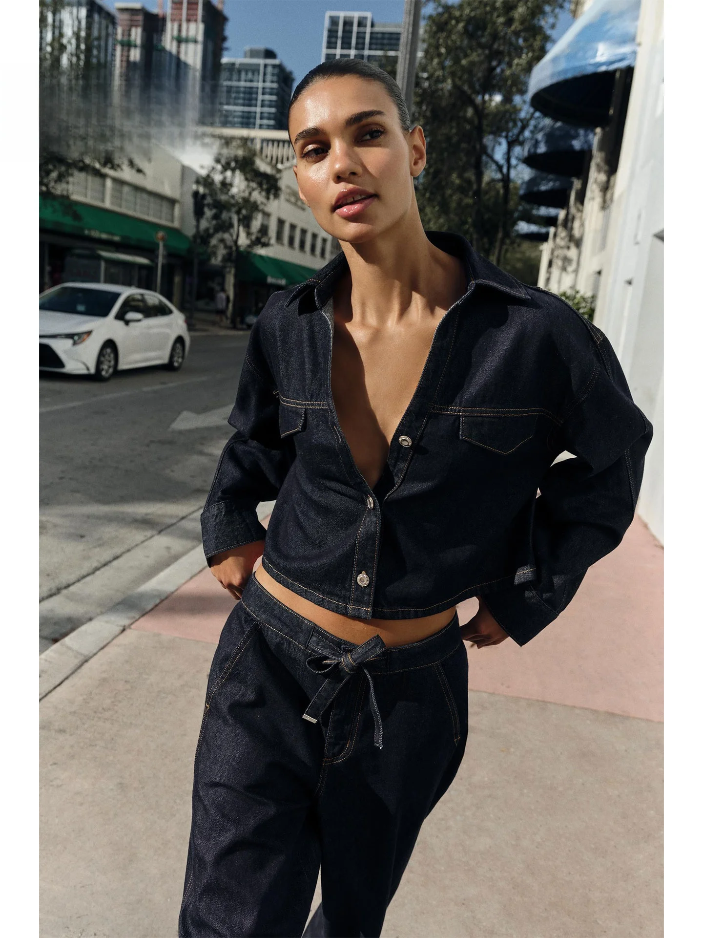 Summer 2026 Women's Casual Style Short Denim Shirt Button up Flip Cover Versatile Slimming Top Long Sleeve Casual Fashion