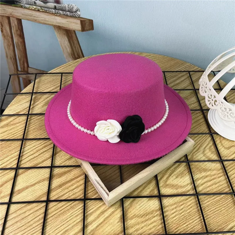 Elegant retro British Hepburn style French pearl chain flower wool flat felt hat Fashion women\'s banquet top hat