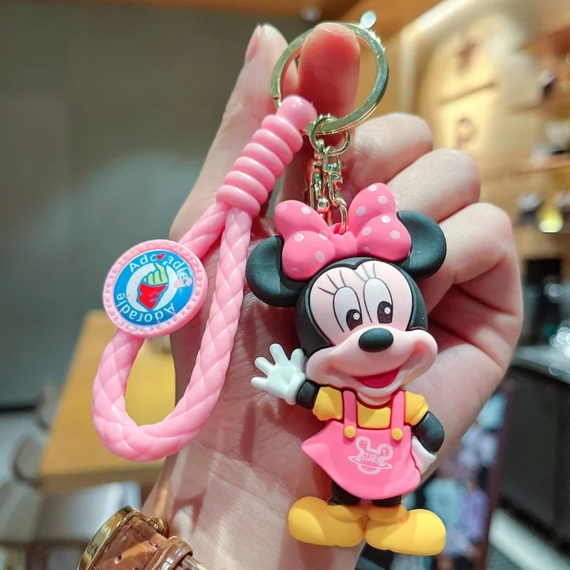 LLavero de Mickey de Disney, llavero de dibujos animados de Minnie, Pato Donald, muñeca Kawaii 3D, llavero de coche, Lindo bolso, adornos colgantes, venta al por mayor