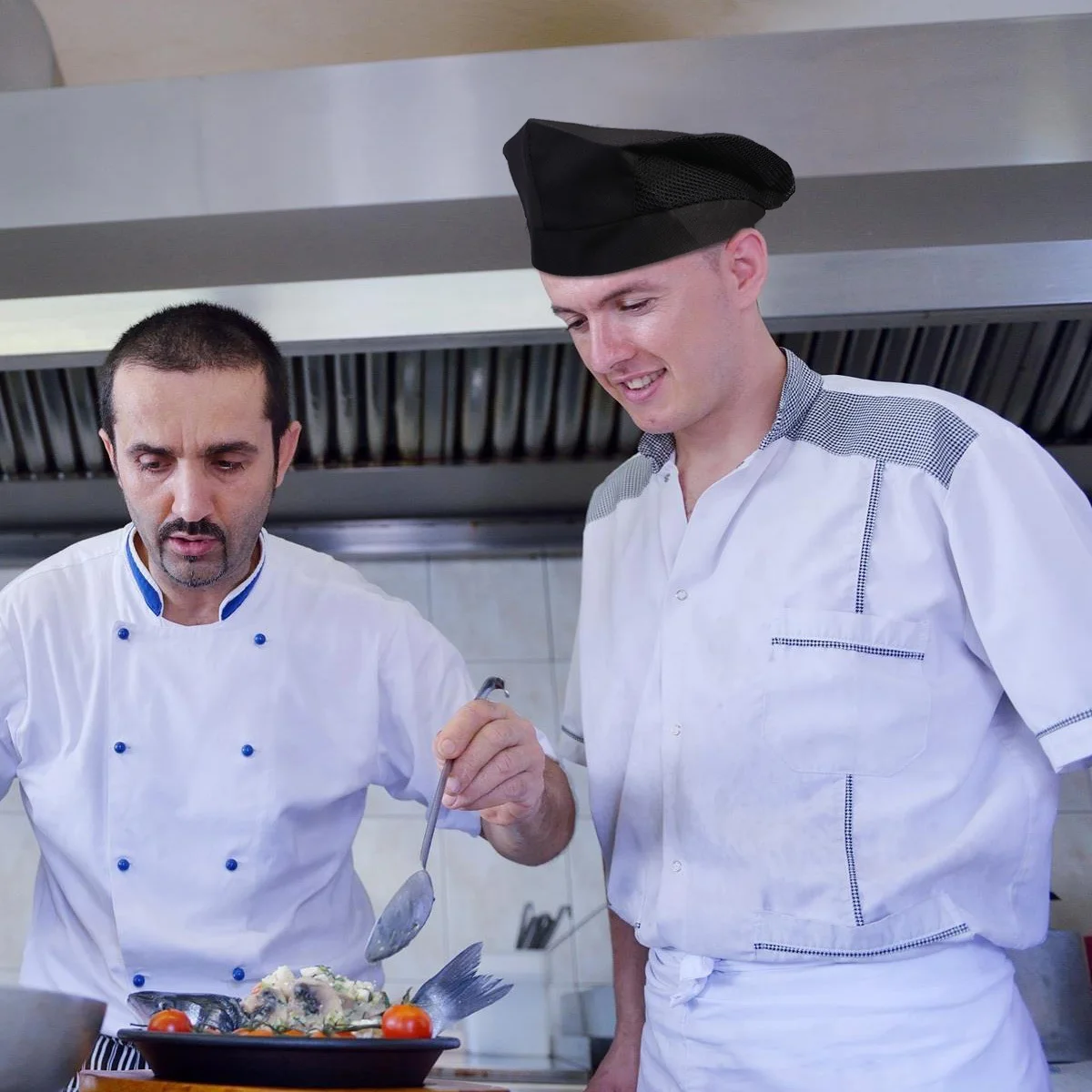 

2Pcs Cotton Beret Cap Kitchen Working Hat for Chef Waiter Restaurant Cooking Comfortable Sweat-Absorbent Reusable Design