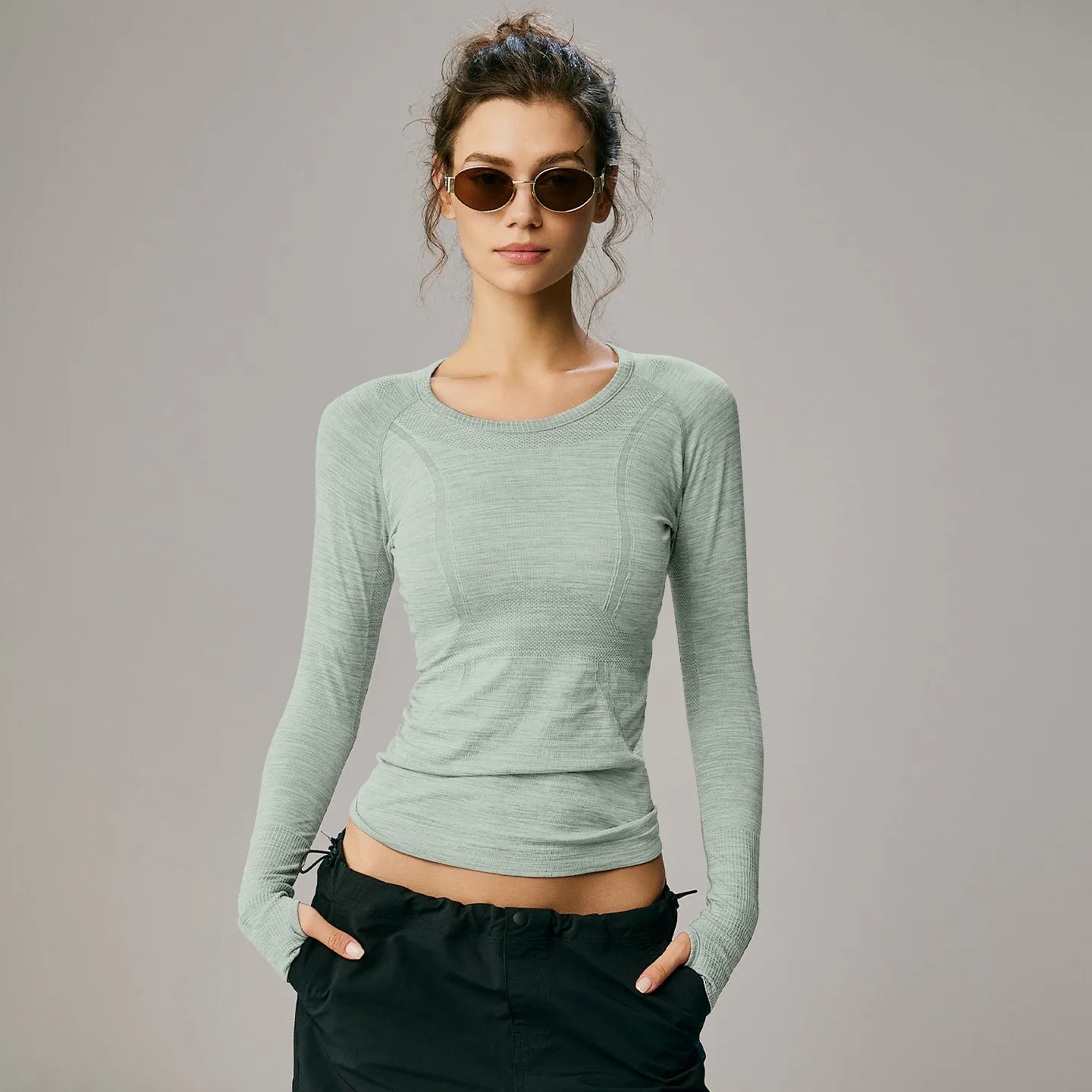 Nahtloses Yoga-T-Shirt für Damen, Sport-Top mit Rundhalsausschnitt, schmal geschnitten, langärmelig, für Laufen, Fitness, Workout, Gym – Detail 33