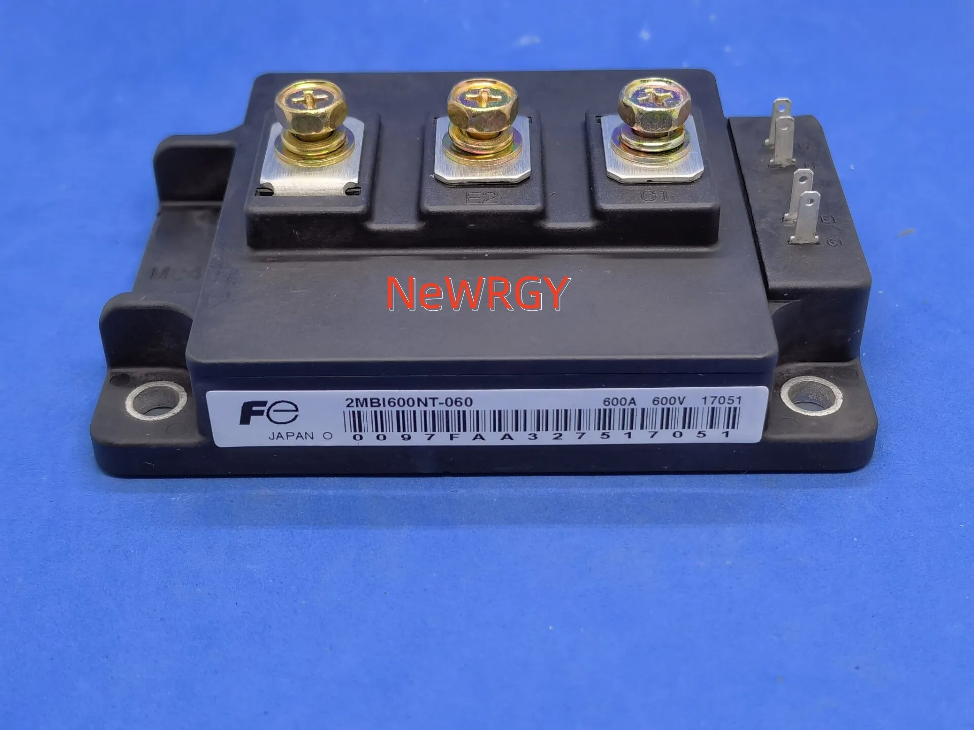 

2MBI600NT-060 FREE SHIPPING NEW AND ORIGINAL MODULE