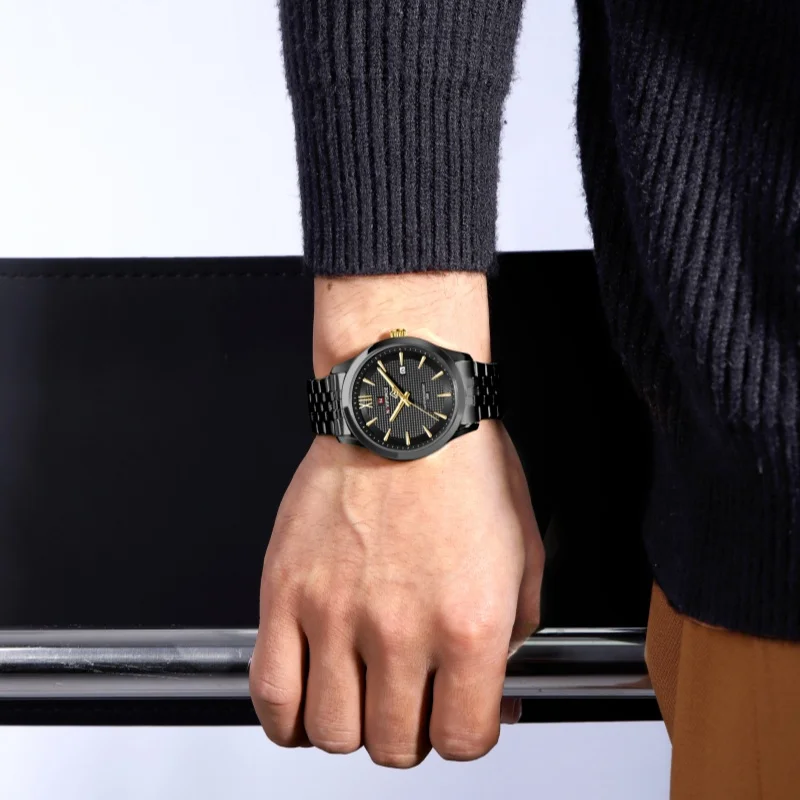 NAVIFORCE 9255 Fashion Men Quartz Watch Calendar Luminous Waterproof Steel Strap Elegant Business Watches for Man reloj hombre