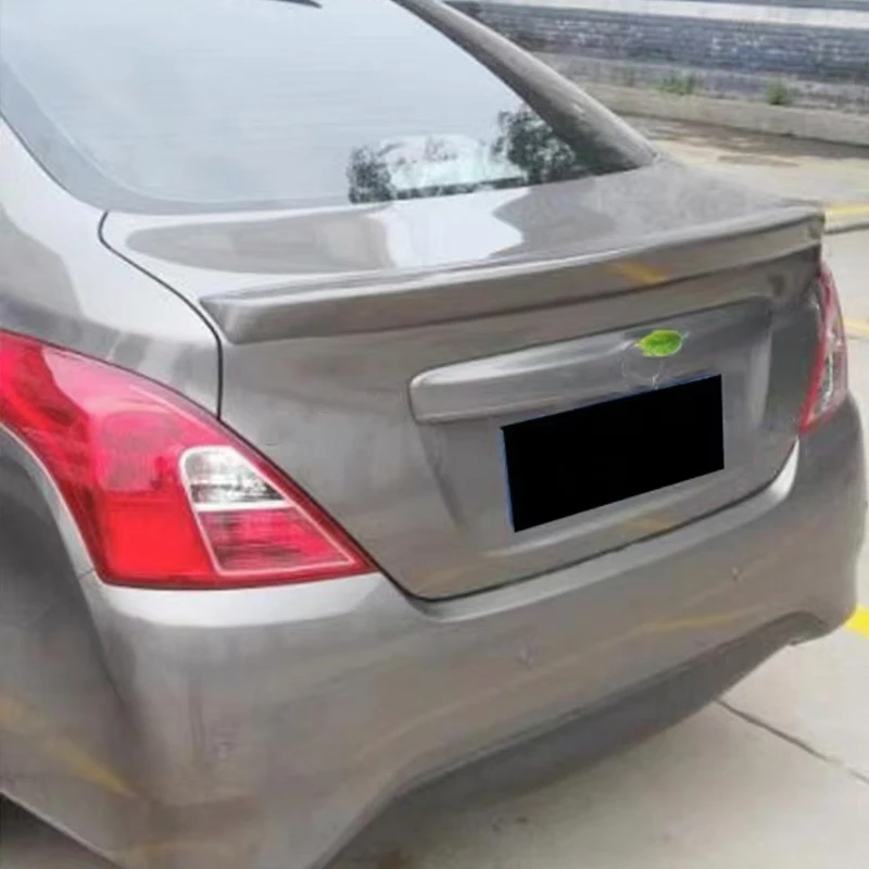 Dla Nissan Versa Spoiler 2011 2012 2013 2014 2015 2016 Sunny Spoiler Wysokiej jakości plastik ABS Tylna pokrywa bagażnika samochodu Spoiler skrzydła — zdjęcie 3