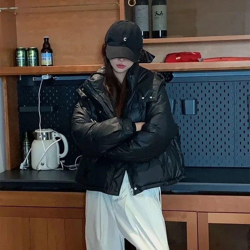 Piumino invernale in cotone 2025 Cappotto parka con cappuccio allentato da donna nuovo Cappotto corto coreano in cotone Addensare giacca imbottita in cotone
