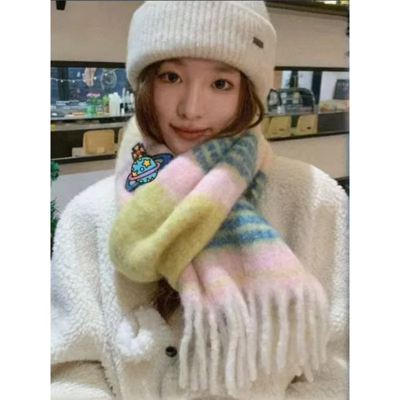 

Retro Embroidered Thickened Winter Scarf for Women Simple Color BlockFeel Warmth Vintage Stripe Design Neck Warmer E11410
