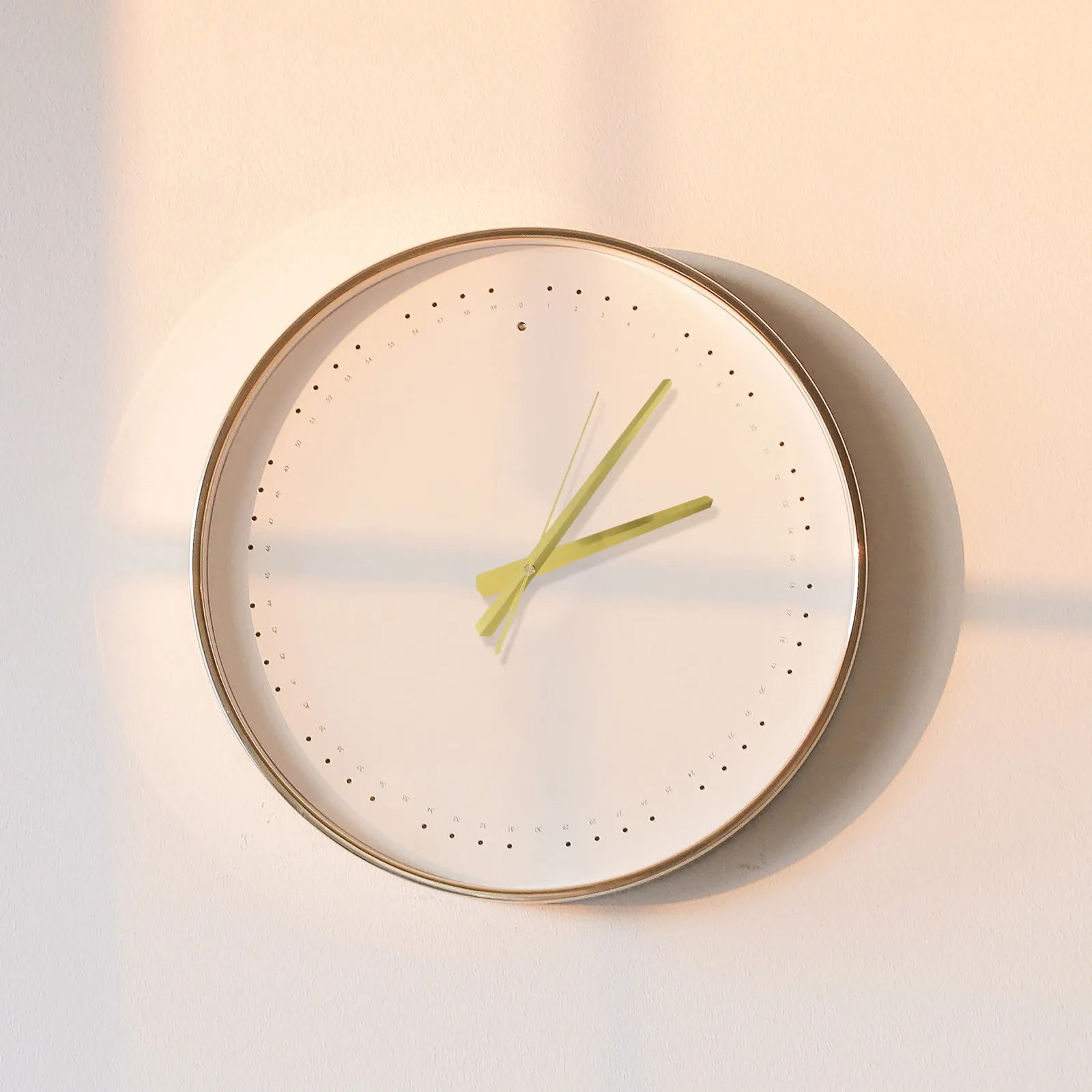 Sturdy Silent Clock Movement with Compact Plastic Clock Hands Smooth Quiet Operation for DIY Wall Clocks Quartz Clocks Office