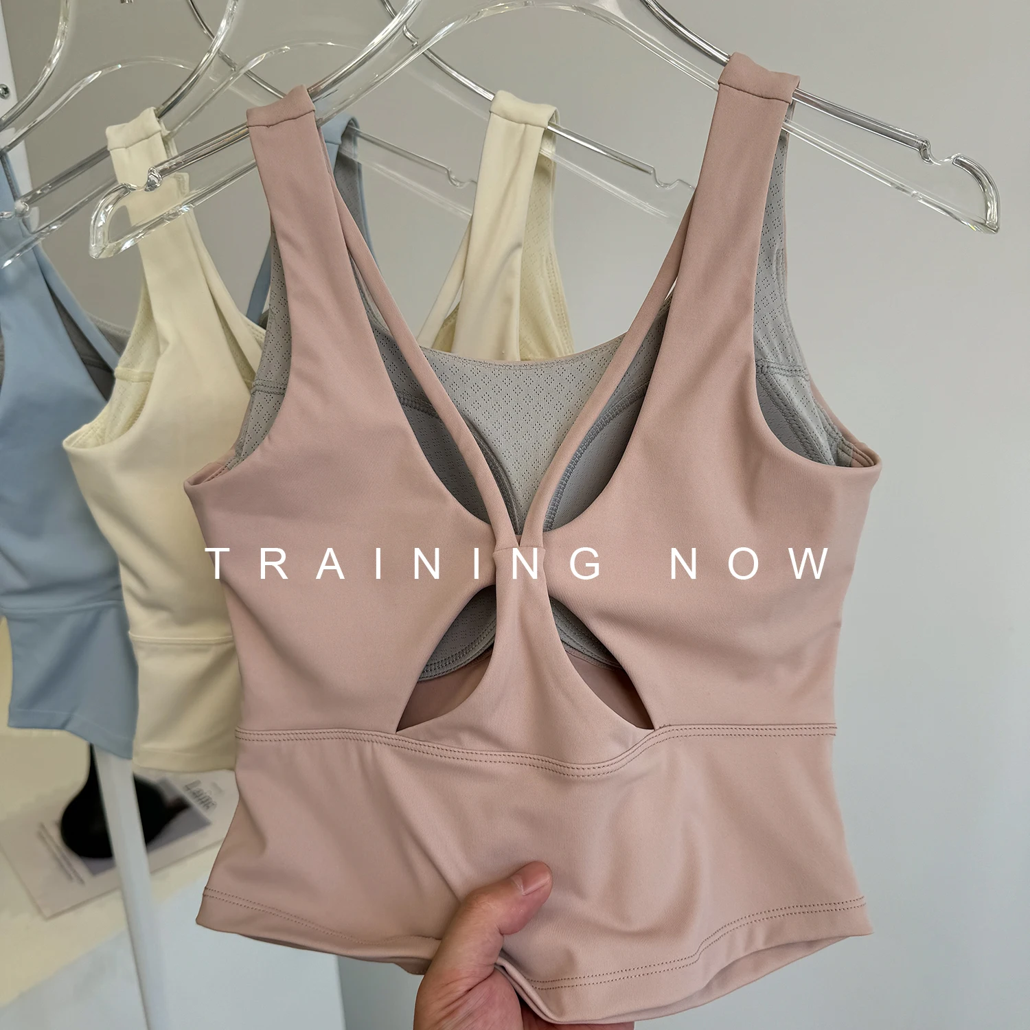 

Женский спортивный жилет, противоударный, универсальная одежда для бега, пилатеса, йоги, топ, красивое нижнее белье сзади, фитнес-бюстгальтер, летний