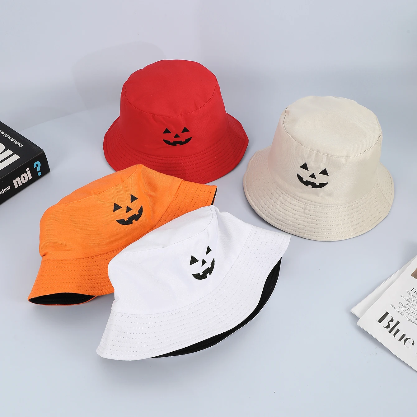 Nieuwe geborduurde, lachende vissershoed met Halloween-thema, modieuze en veelzijdige dubbelzijdige zonneschermwastafelhoed