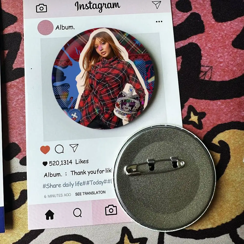 Singer Pink P-Pantheress ALBUM Badge 25 32 44 58 75 mm Round Fans Collect Friends Gifts Brooch Souvenir