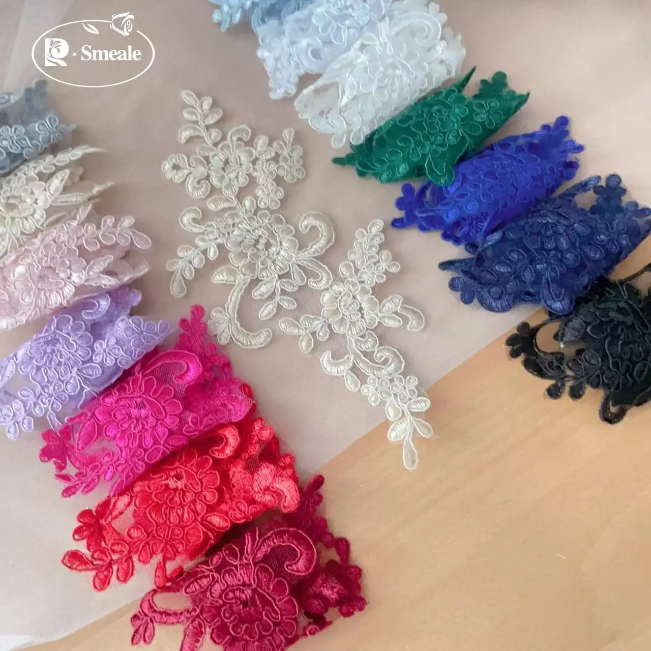 20 Stück/10 Paar Hochwertige Spitzenborte mit Glänzenden Pailletten und Verspiegelten Blumen. Hochzeitskleid Kopfschmuck DIY Nähzubehör RS2506253 – Detail 6
