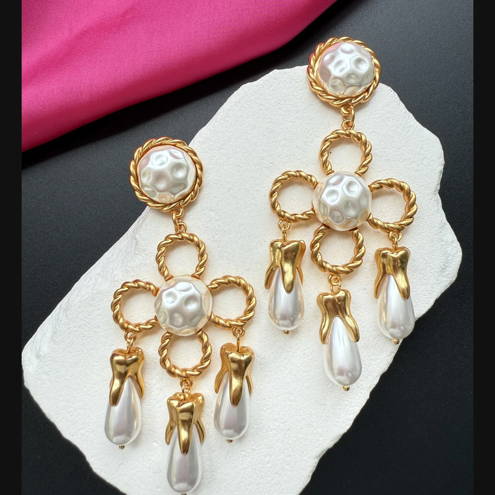 Fashion Pearl Tooth Shaped Pendant Luxury Earrings Women Art Designer Brand Jewelry