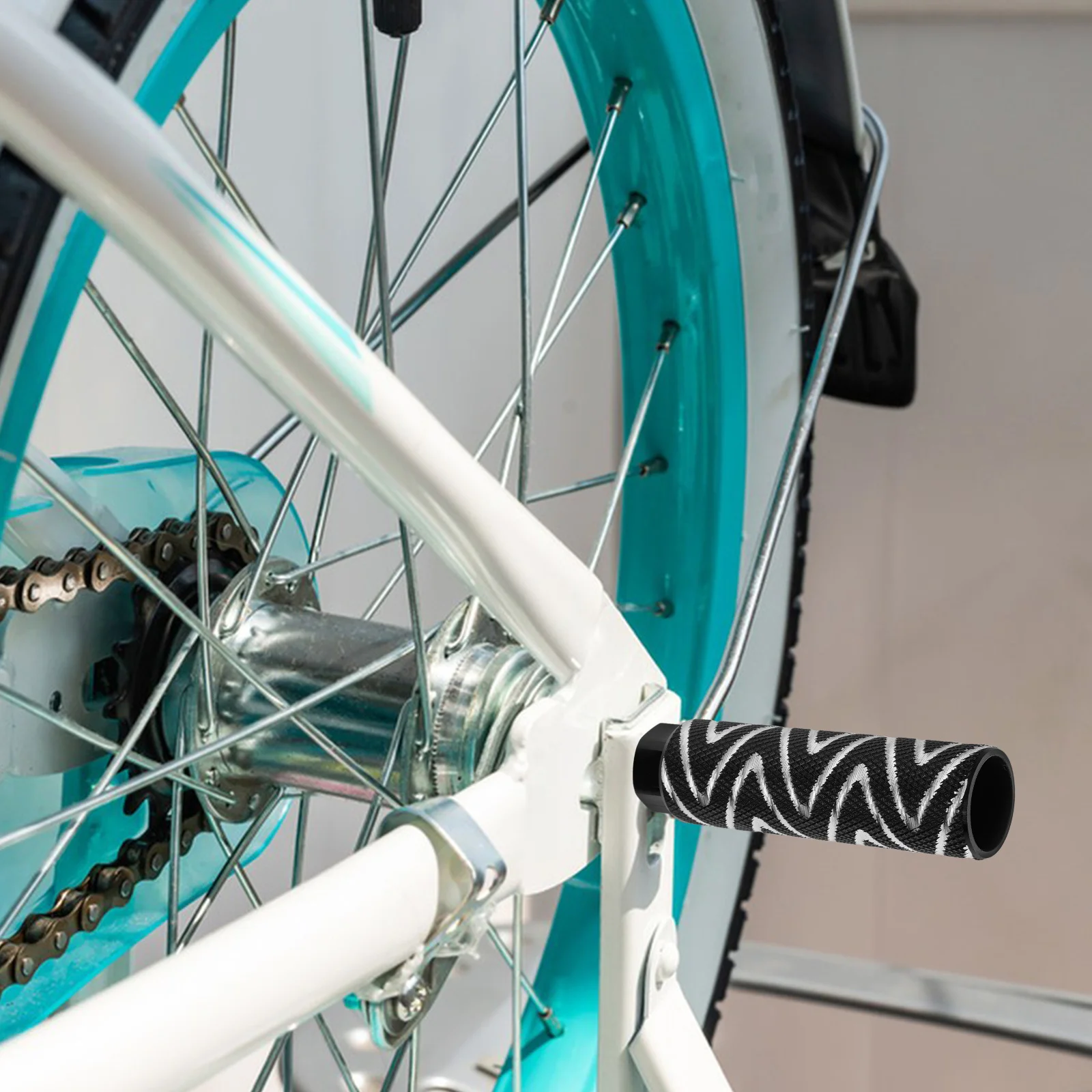 

1 Pair Aluminum Alloy Bike Pegs Anti-Skid Sturdy Cycling Peg For Mountain Bicycle Portable Folding Bikes Accessory Cylinder Bike