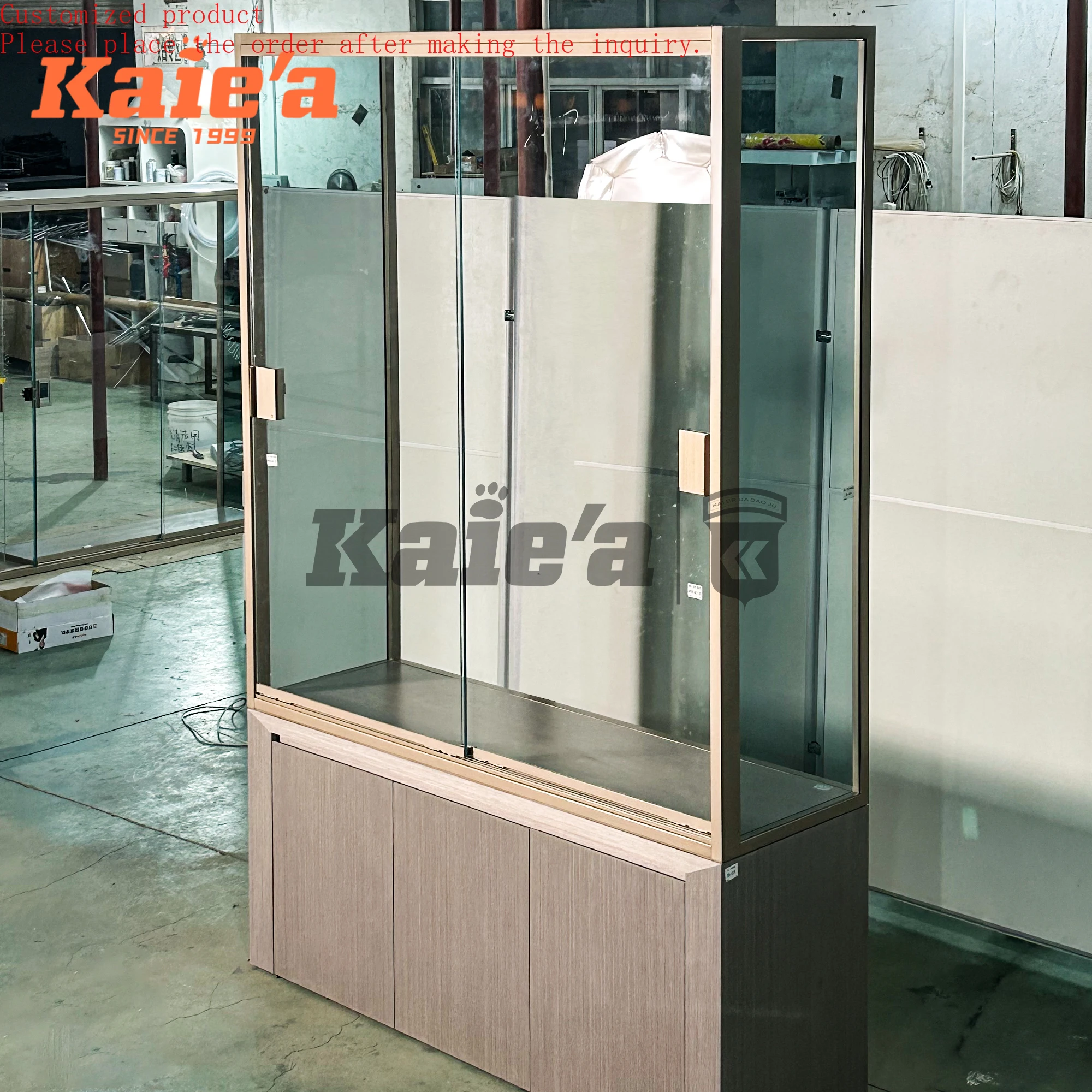

Hot Sale Shopping Mall Used Silver Frame Linkable Wall Glass showcase Design with Lighting