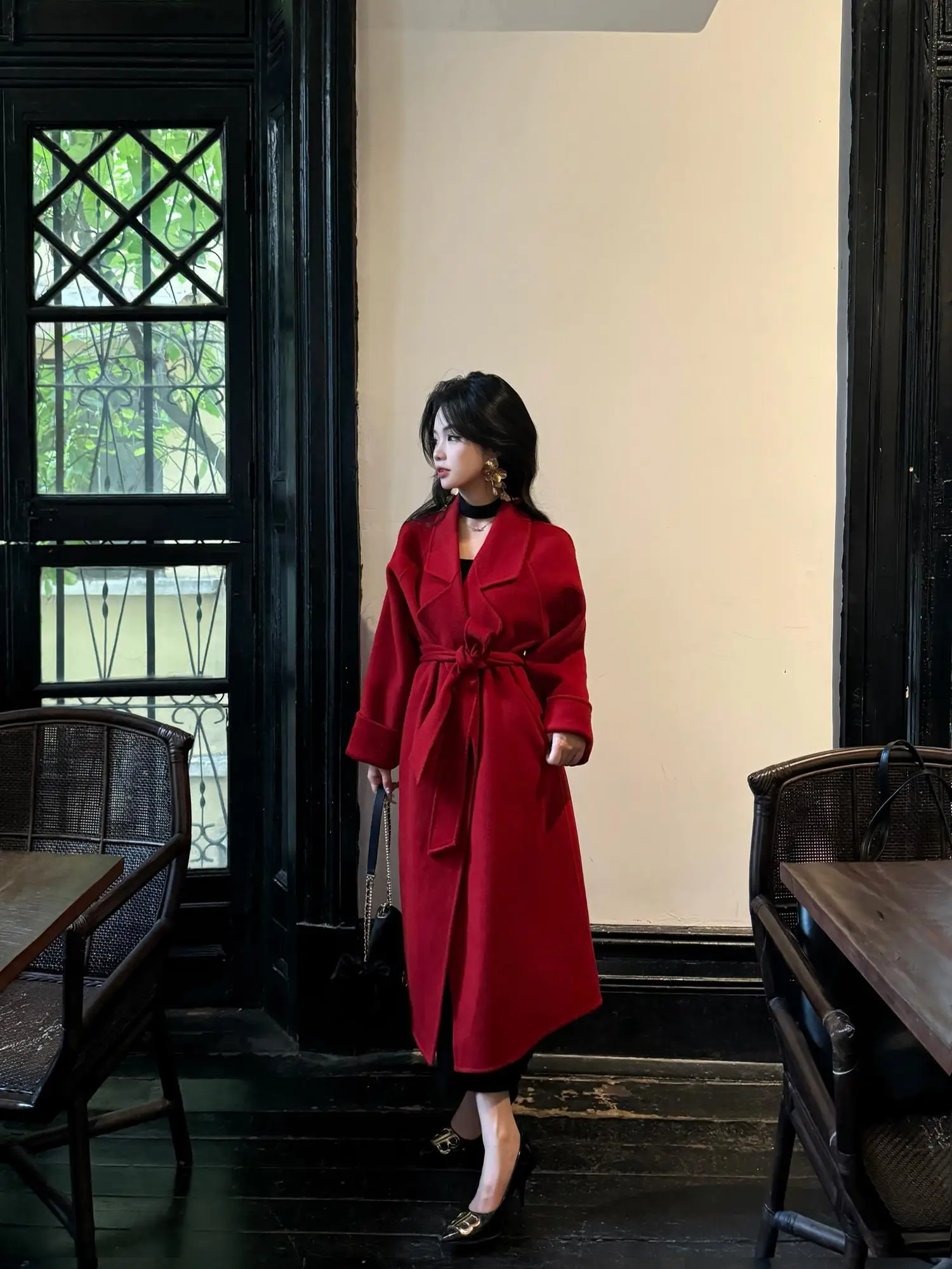 

Двустороннее шерстяное пальто-камео женское, с длинными рукавами, средней длины, с поясом, однотонное, с внутренней подкладкой, элегантное