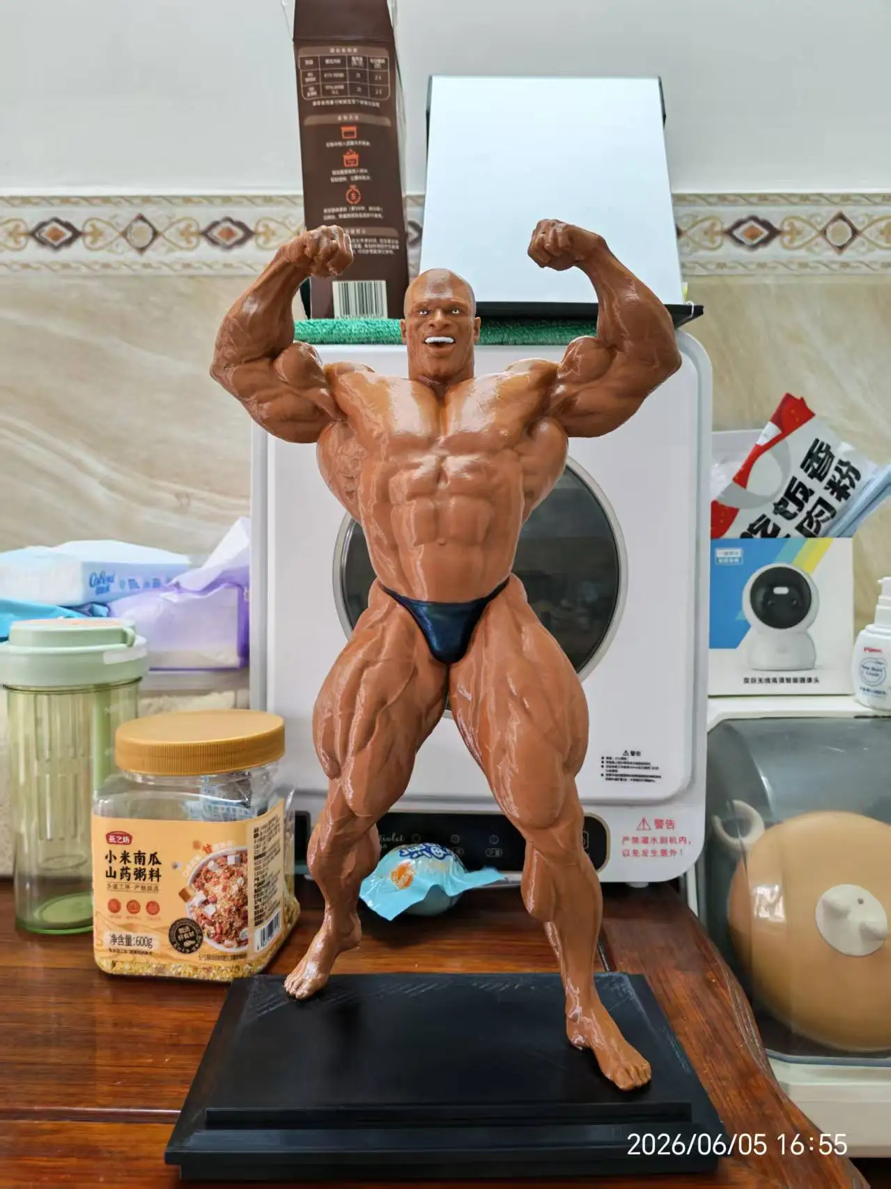 Ronnie Colemen Yebati Grandmaster Bodybuilding Muscle Handcrafted Figurine Nitro Pump Handsome New Arrival Exquisite