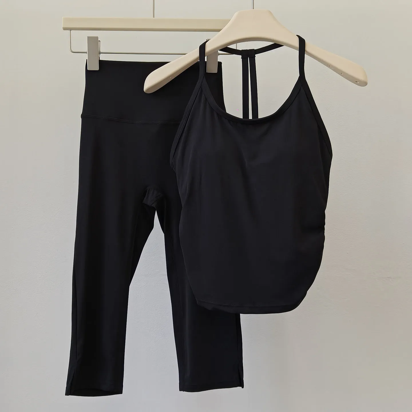 Slim Fit Yoga Clothing Suit with Push-up Vest And Chest Pads High-Waisted Butt-Lifting Leggings Nude Running Fitness Bras Top view 6