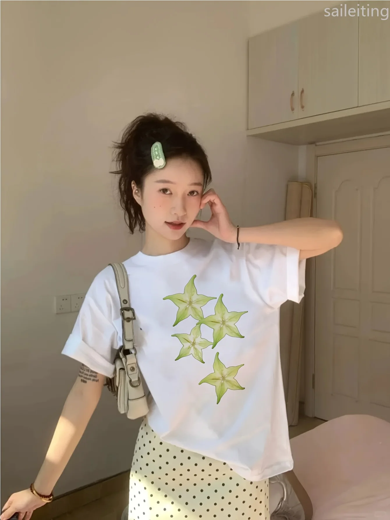 

Женская повседневная футболка с короткими рукавами и игривым звездным принтом, летняя дышащая футболка с круглым вырезом для повседневной одежды, эстетичная одежда