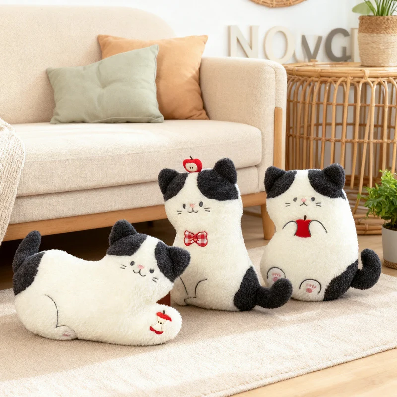 

40cm Cute Holding Apple Kitten Plush Pillow Soft Calico Cat Plushie Toy Kawaii Stuffed Animal Room Home Decor Sofa Cushion Gift