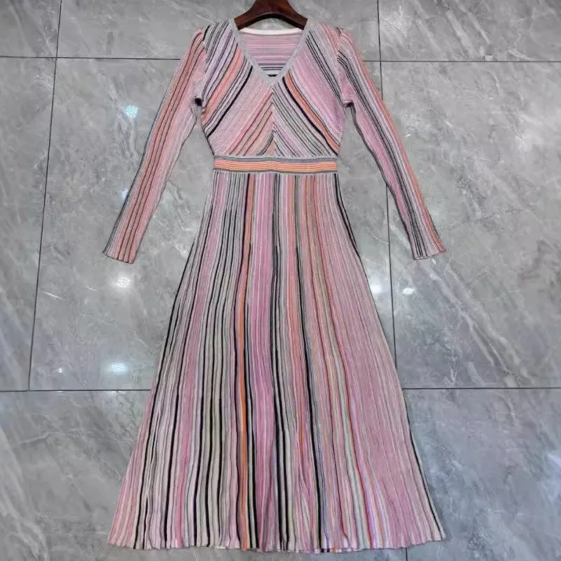 المال القديم نمط الرجعية الأزياء أوائل الخريف المألوف الملابس الجديدة اللون الصوف محبوك اللباس ميدي تنورة