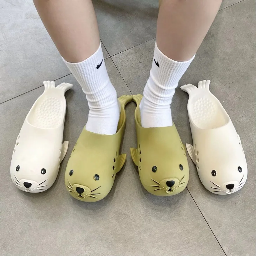 Summer Shark Slippers Home Hole Cartoon Sea Lion Couple Sandals Women\'s Men\'s Soft Non-slip Rubber Slippers Korean Style