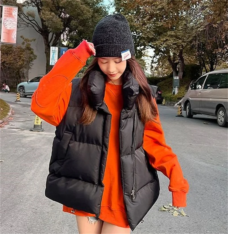 

Women's Cropped Puffer Vest New Streetwear Sleeveless Zipper Down Jacket Solid Color Lightweight Warm Vests Outwear for Winter