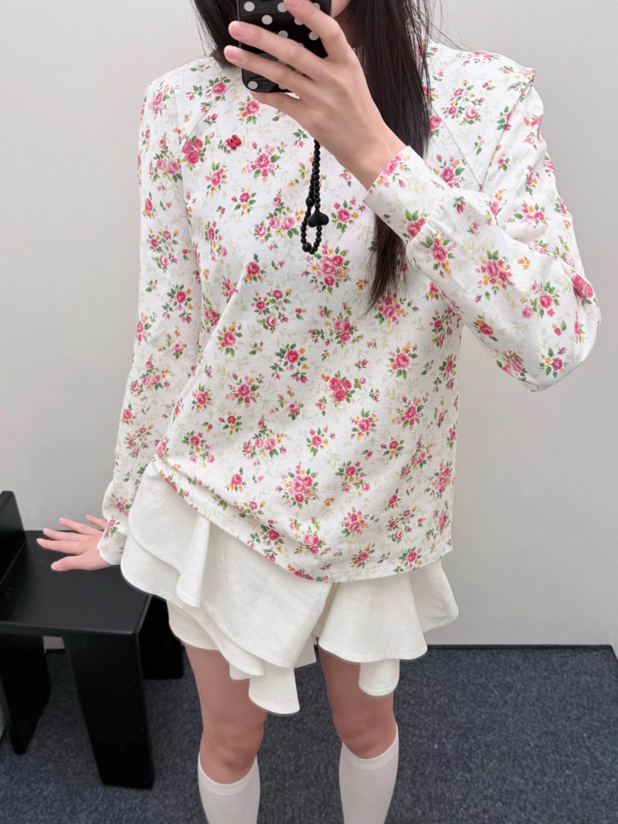 

Spring Floral Print Sweatshirt Women's round Neck Long Sleeve Casual Loose Fit Cotton T-shirt Comfortable Relaxed Style Top
