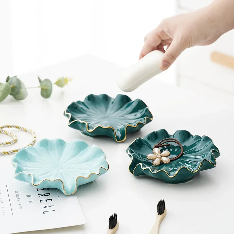 Lotus Leaf Shape Ceramics Soap Holder Nordic Style Soap Dish Box Soap Storage Organizer Drain Holder Bathroom Accessories 2024