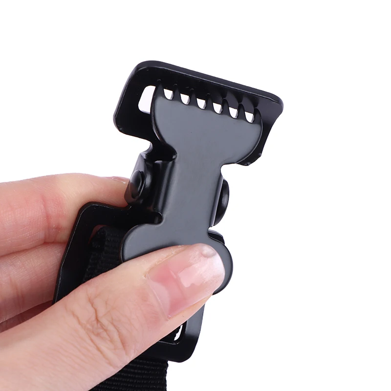 Secure Black Golf Glove Holder Clip Versatile Attaches To Belt Or Bag Perfect For Golf Gloves, Hats, Helmets, Masks & Towels