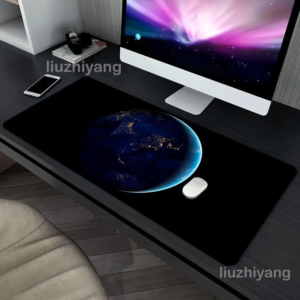 

Коврик для мыши на тему Земли, большой коврик для компьютерной офисной игры, настольный коврик 90x40 XXL, резиновые противоскользящие коврики для клавиатуры с прошитыми краями, длинные настольные коврики