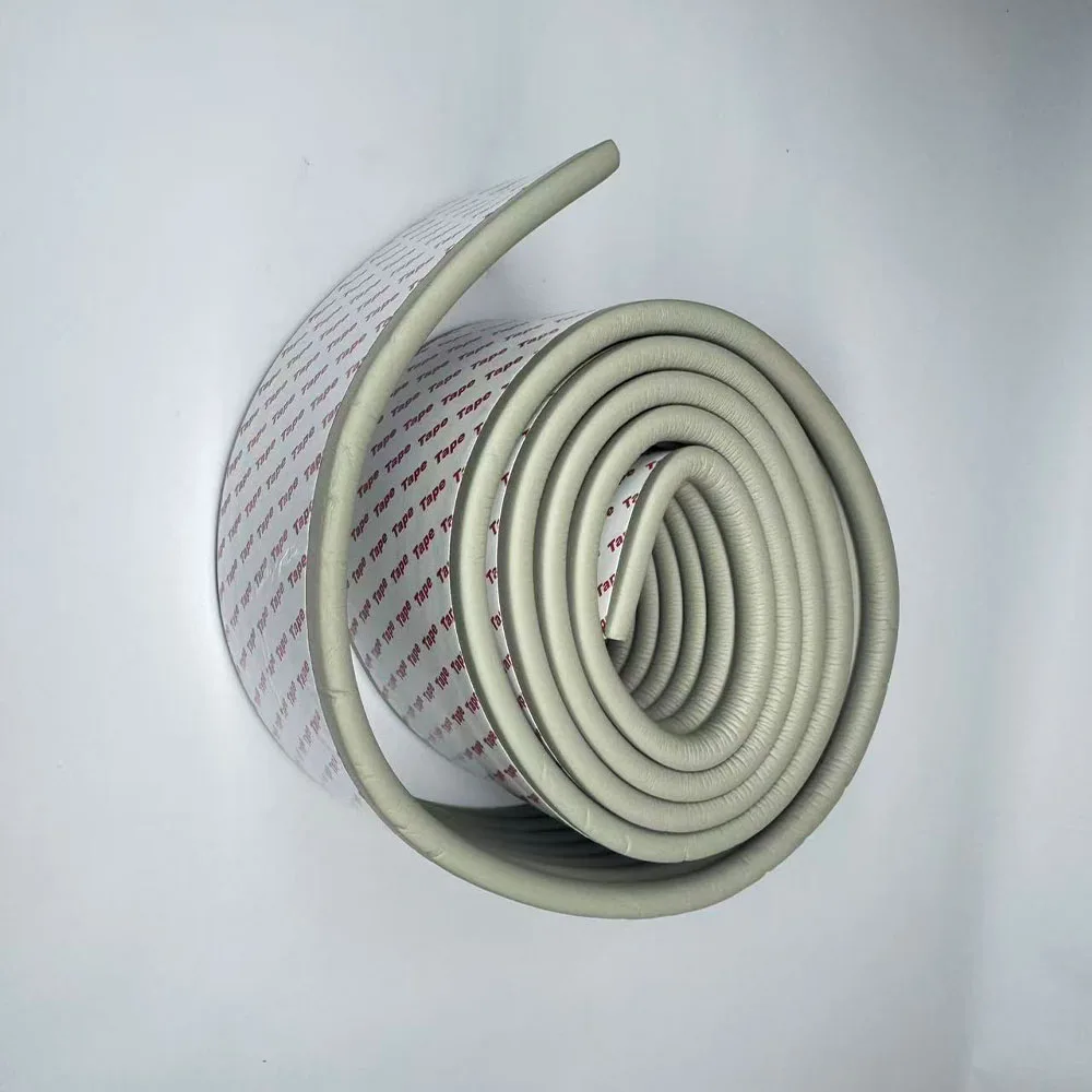 

Защитная пенопластовая лента для детей, 2 м, для защиты краев и углов мебели, а также для обмотки водопроводных труб