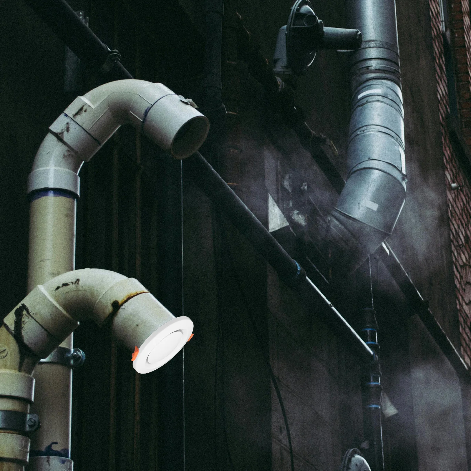 صمام هواء دائري ABS مع آلية الربيع فتحة توزيع السقف المستديرة لنظام تهوية سقف الحمام والمكتب المنزلي