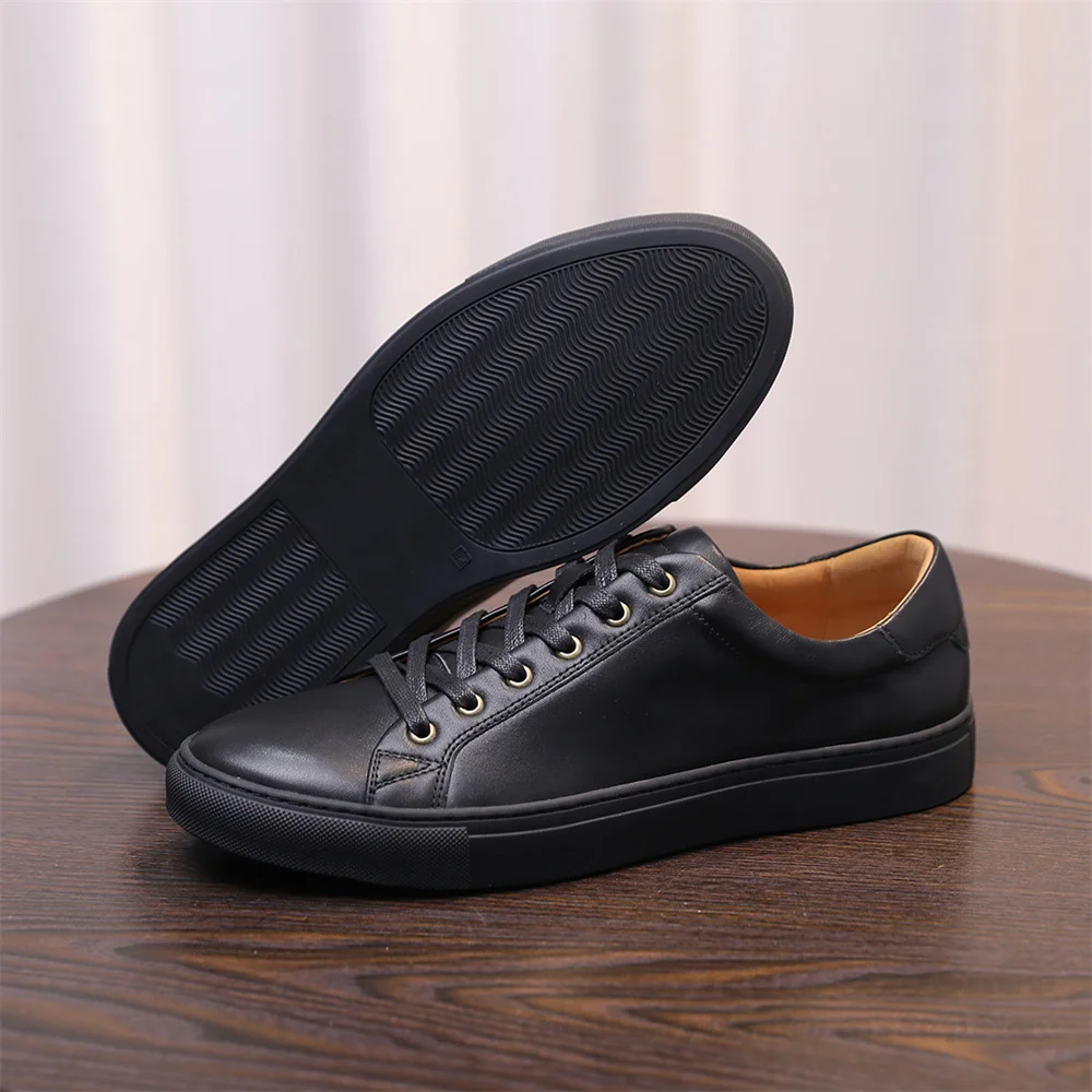 Wit lederen heren casual sneaker schoenen nieuwe minimalistische ronde neus veterschoenen lichte buitensportschoenen effen kleur mannelijke comfortschoenen