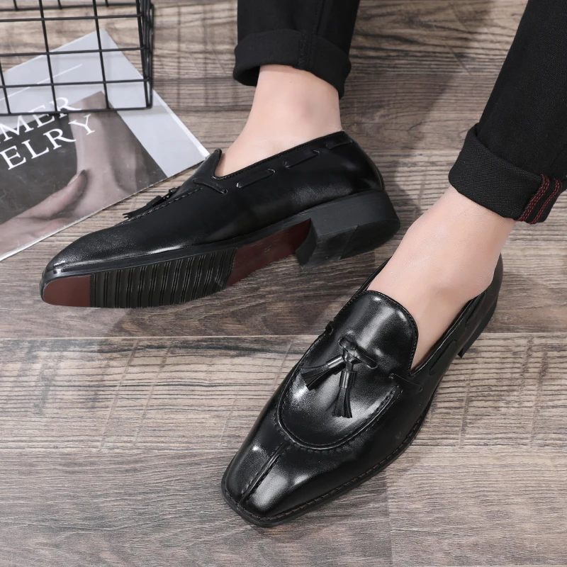 Men\'s Casual Business Leather Shoes Men Fashion Tassels Wedding Party Loafers Mens Classic Retro British Style Flats