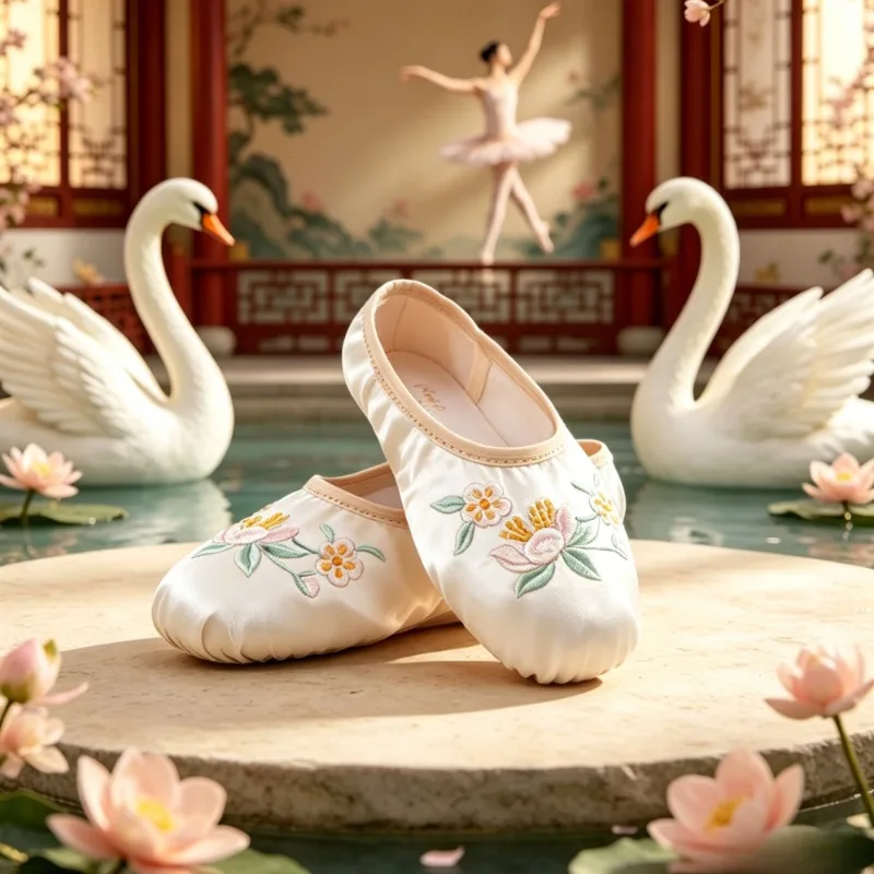 Kids Girls Soft Sole Ballet Shoes Classical Style Cat Paw Dance Shoes Stage Performance Practice Breathable Dancing Footwear