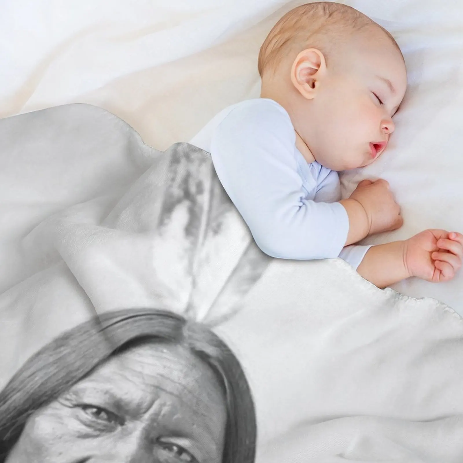 يجلس الثور Hunkpapa لاكوتا زعيم يقف روك الولايات المتحدة الأمريكية صورة السكان الأصليين أبيض وأسود HD عالية رمي بطانية