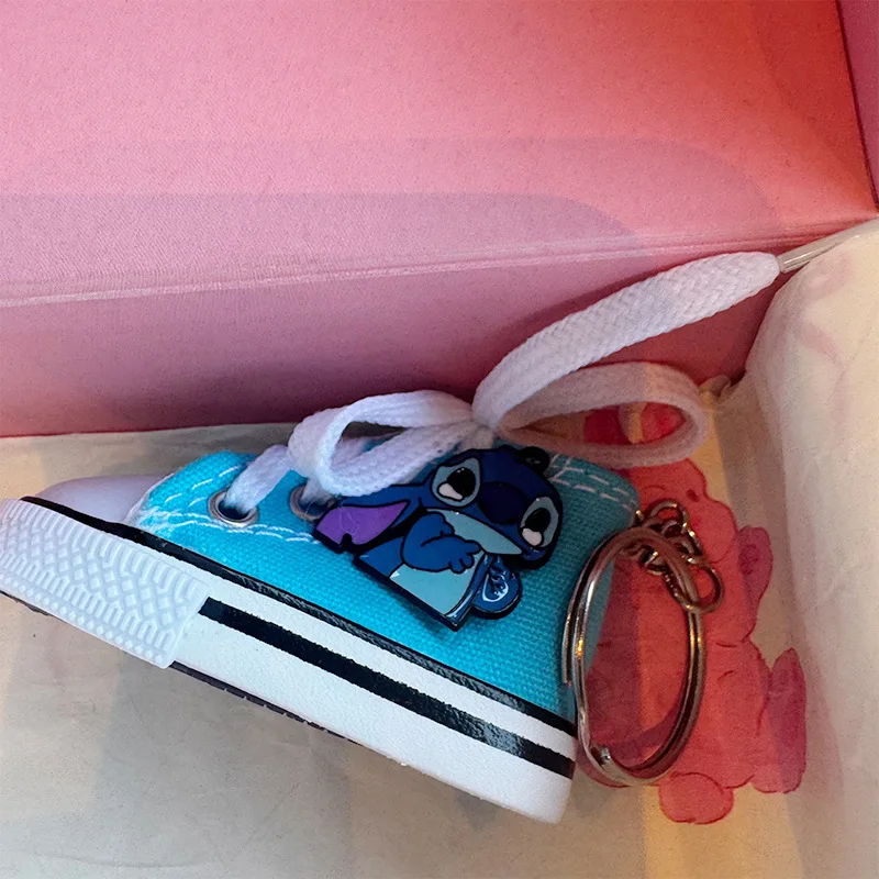 ديزني الإبداعية حذاء قماش المفاتيح غرزة الكرتون الرسوم المتحركة سيارة مفتاح سلسلة زوجين حقيبة قلادة الديكور هدية للأطفال