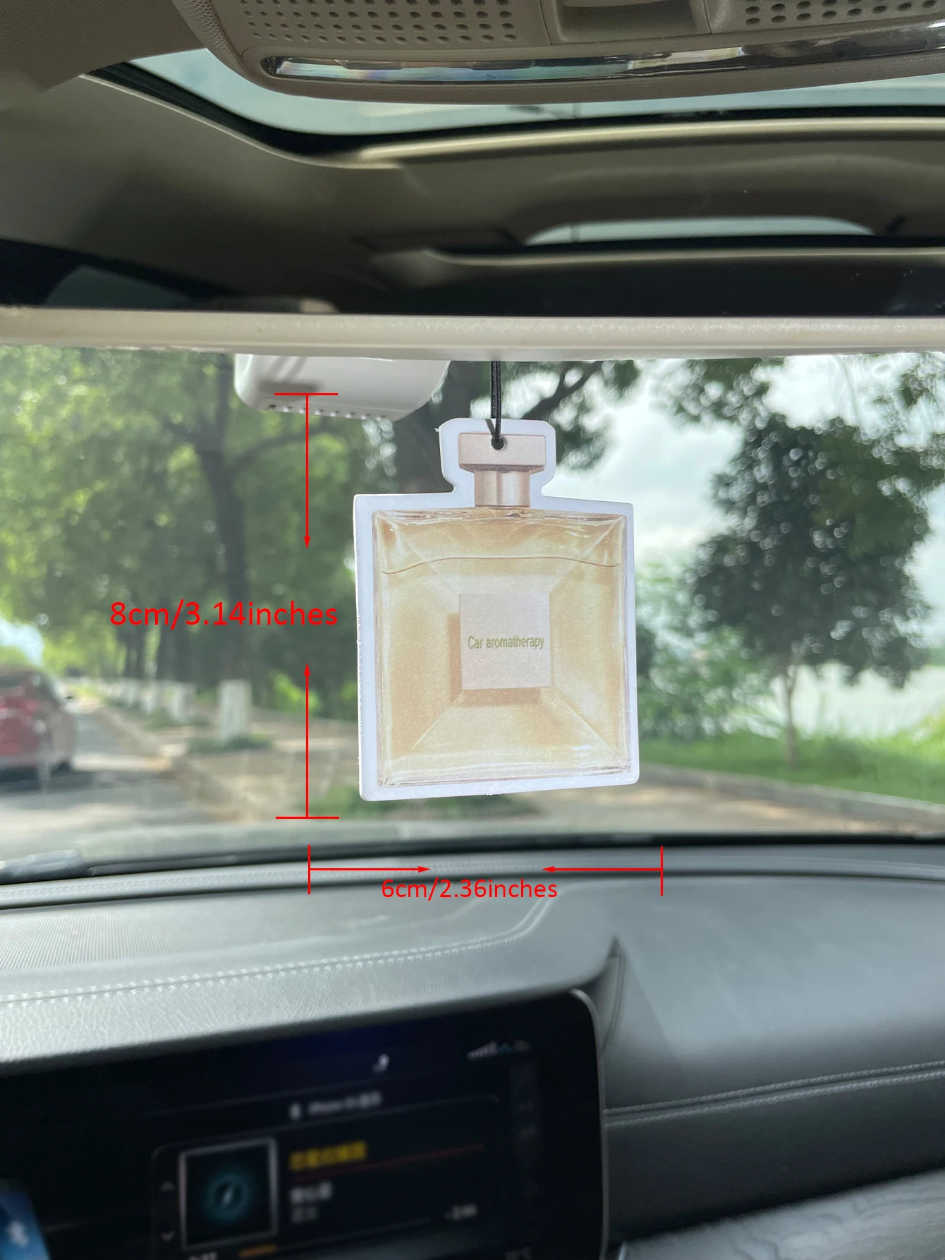샴페인 골드 사각 향수병 모양 차량용 방향제, 식물성 - Perfume La Fragrance 리뷰 및 가격